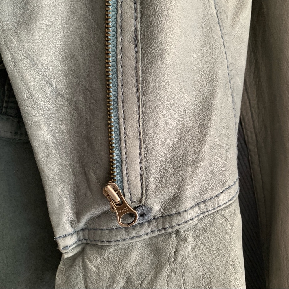 Bcbgmaxazria Women's Natural Leather Jacket Light Blue Gray (S/XS) - Picture 11 of 11